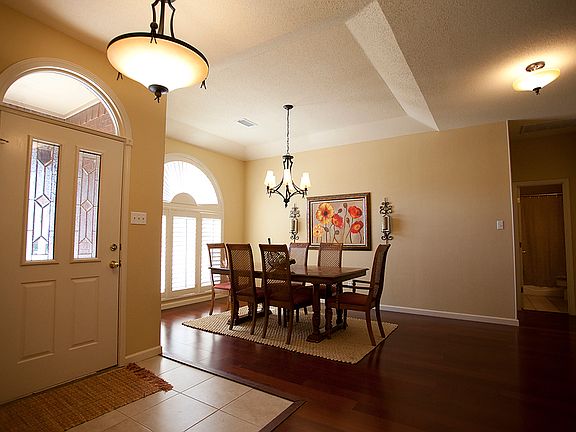 Formal Dining & Entry