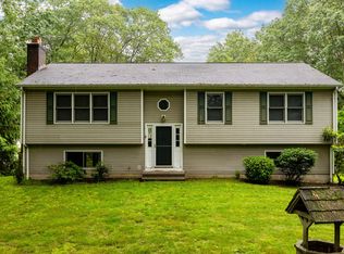 21 Larkey Rd, Oxford, CT 06478