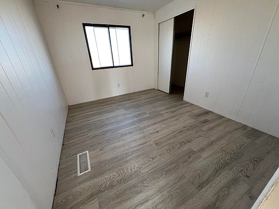 3rd image of 28 Duncan Rd