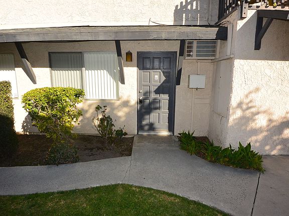 3rd image of 4222 Howard Ave #D