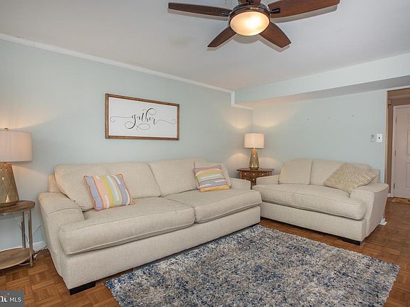 5th image of 2201 Coventry Dr