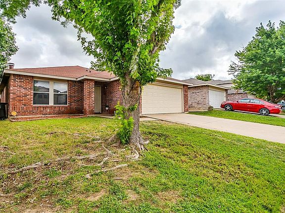 3rd image of 4328 Meadowknoll Dr
