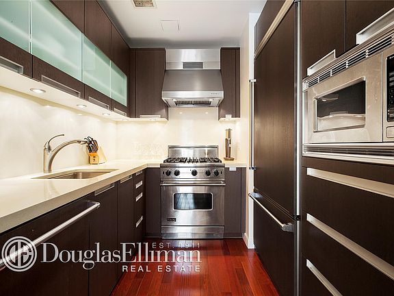3rd image of 50 W 15th St APT 7A