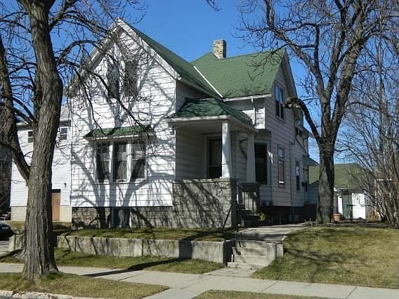 2nd image of 1120 E Meinecke Ave