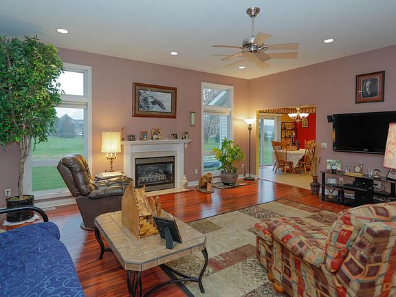 3050 VW Ave-103