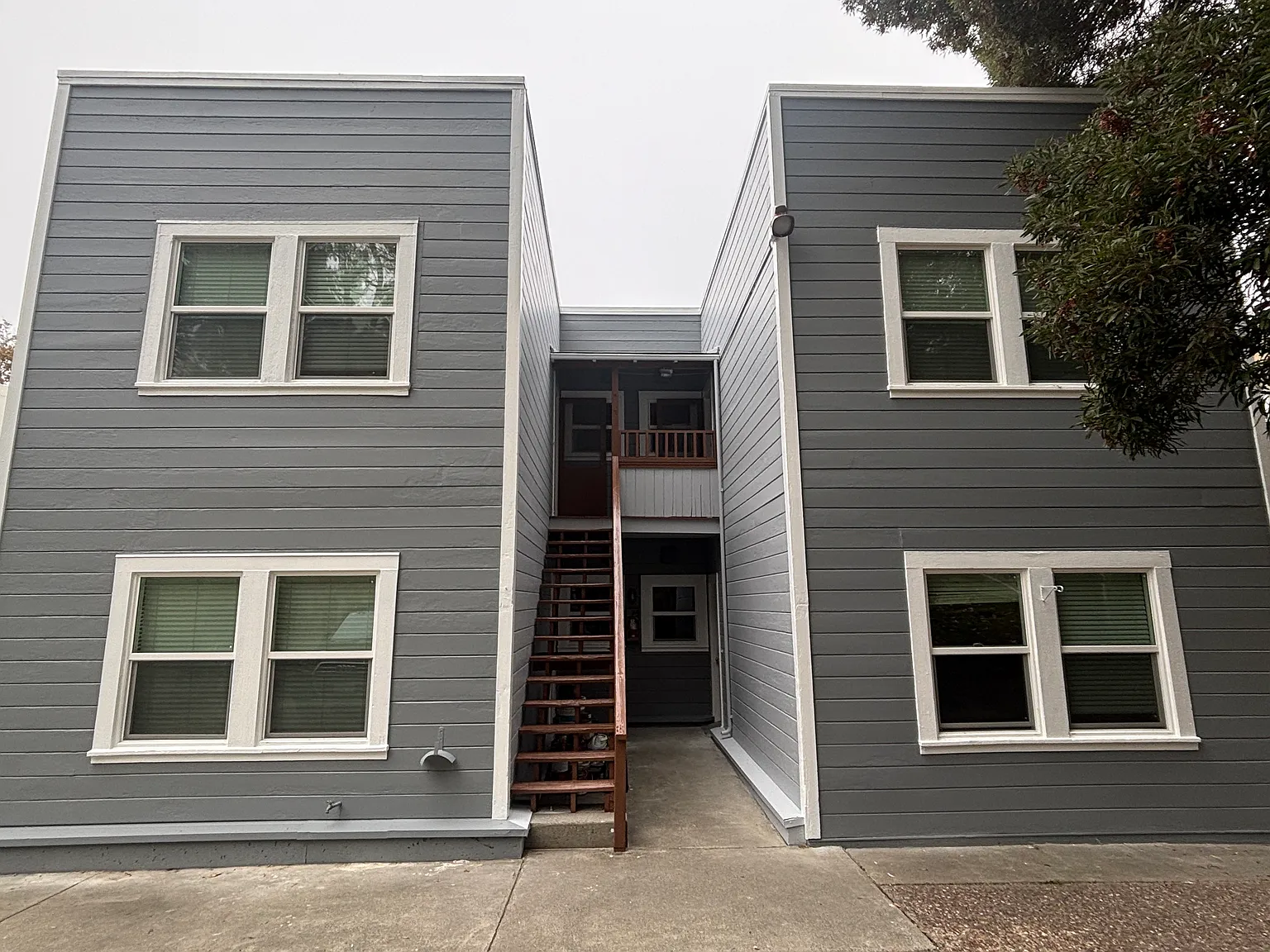 3 bed, 1035 sqft, $5,000 — Photo 3