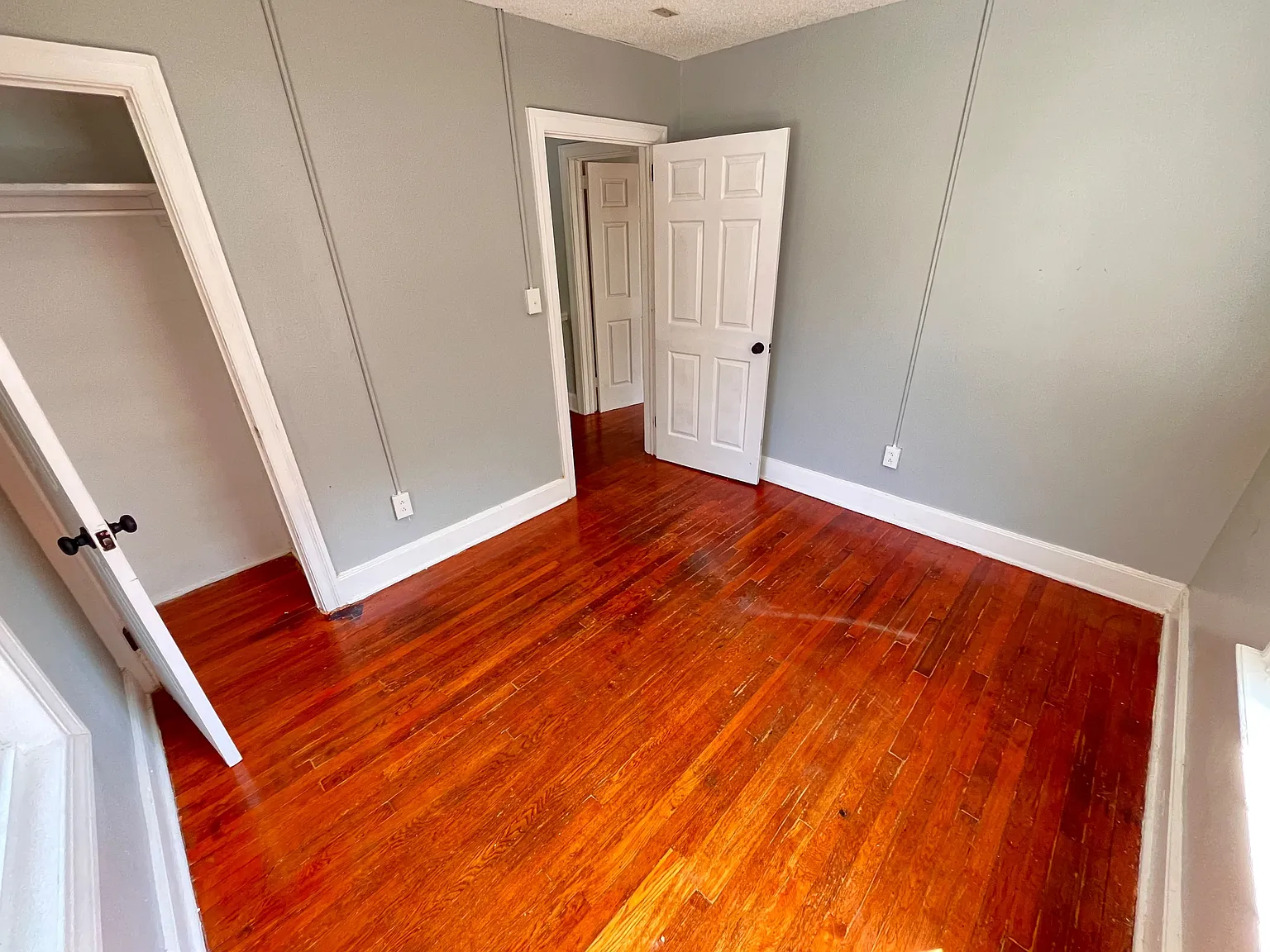 1005 Denny Rd - 1 — Photo 2