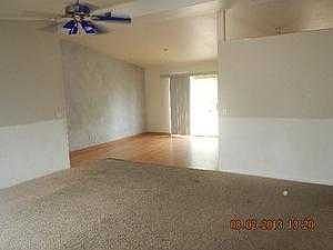 3rd image of 425 N Hugo Ave