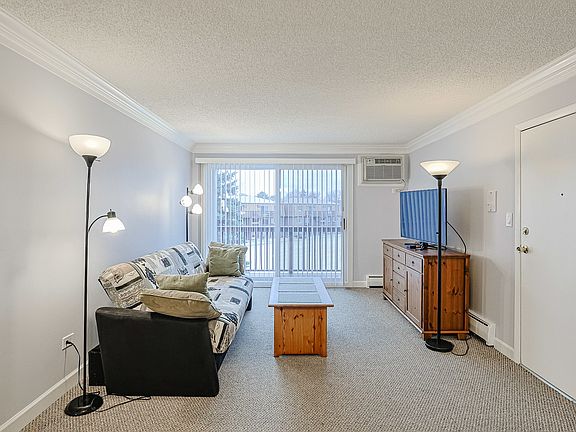 2nd image of 113 Boardwalk St Unit 2E
