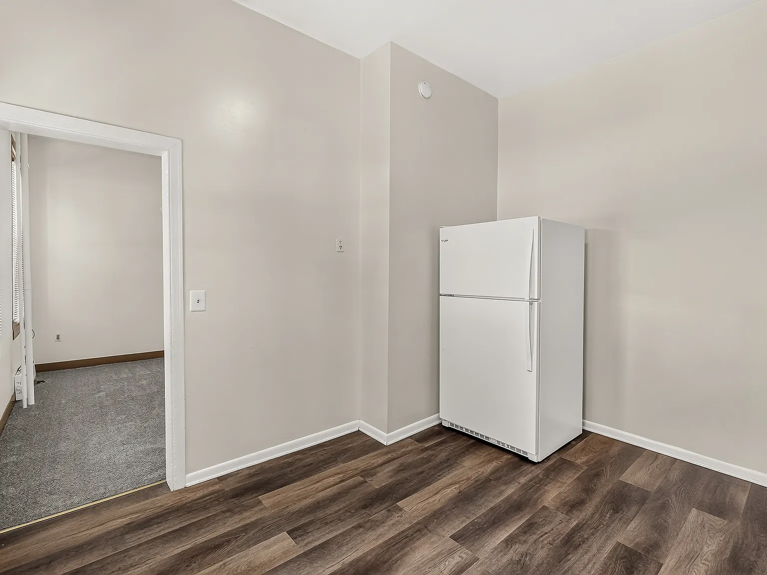 2 bed, 1300 sqft, $1,650 — Photo 4