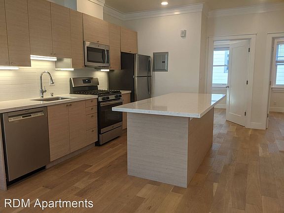 3rd image of 1760 Filbert St #1770