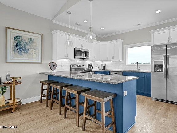 4th image of 1081 New River Inlet Road