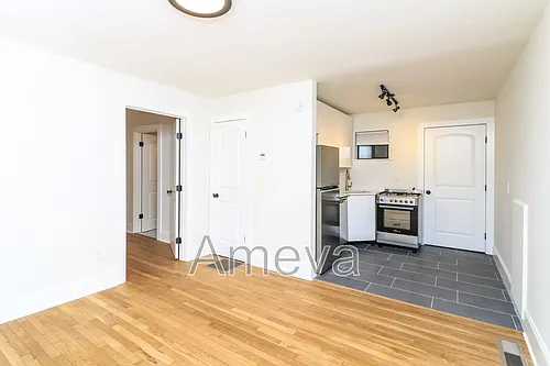 755 Saint Charles Ave NE Photo 1