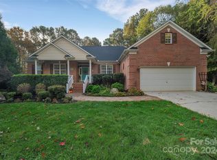 8081 Summit Ridge Dr, Catawba, NC 28609