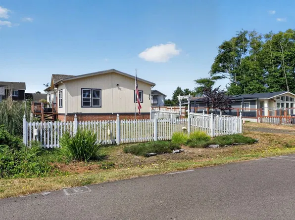 505 Chenois Avenue SE, Ocean Shores, WA 98569