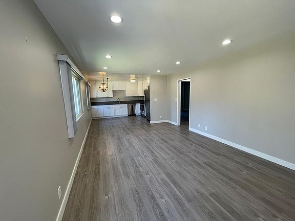 2nd image of 1830 Federal Ave APT 3