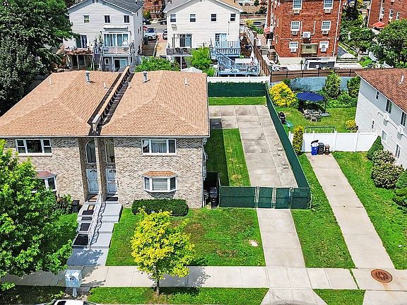 3rd image of 2459 Lodovick Ave