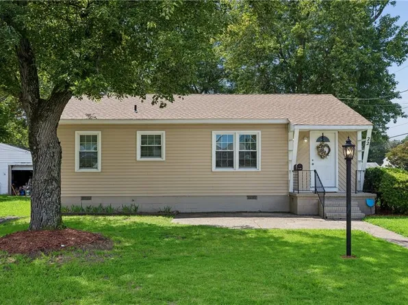 22 Gumwood Dr, Hampton, VA 23666