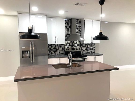 5th image of 2420 SW 102nd Ave #2420