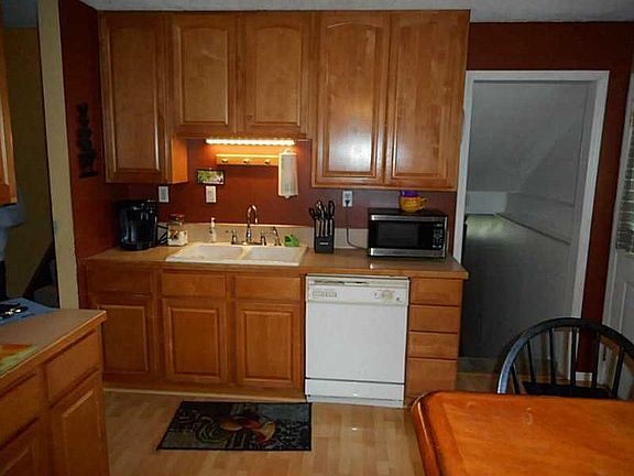 5th image of 1203 Edgebrook Ave