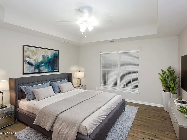 7215 Hathaway Ct — Photo 11