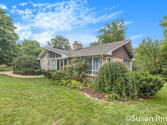 4th image of 5073 Sunny Creek Ct SE