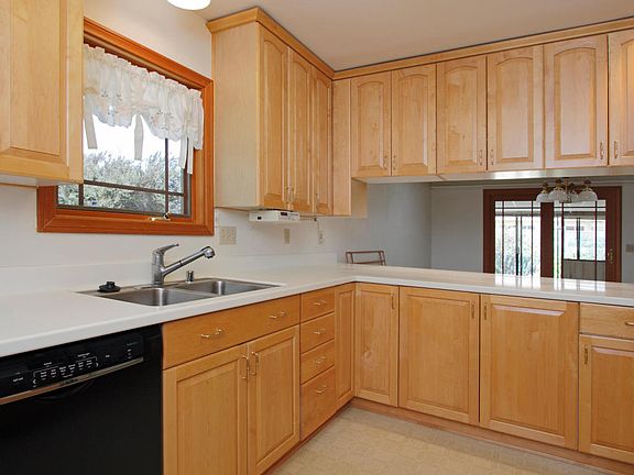 4th image of 5434 Hanna Dr