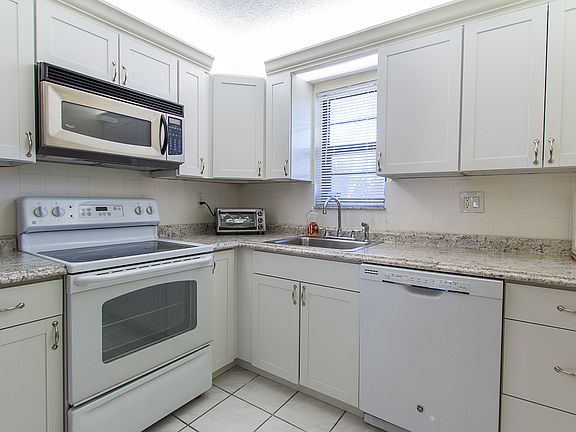 New Cabinets and Countertops
