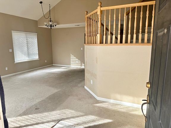 3rd image of 2563 Novi Dr