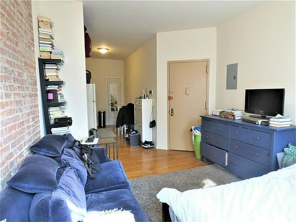 2nd image of 1742 1st Ave #6W