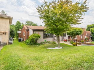 624 Corbin St, West Mifflin, PA 15122