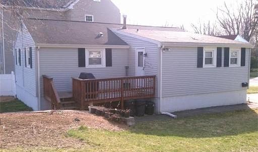 4th image of 56 Glenwood St