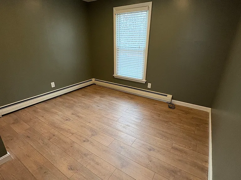 106 Silver St #1B — Photo 4