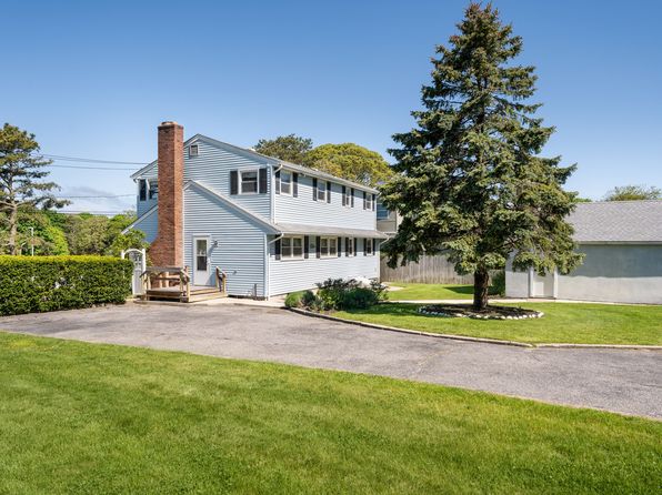 Hampton Bays NY Real Estate - Hampton Bays NY Homes For Sale | Zillow