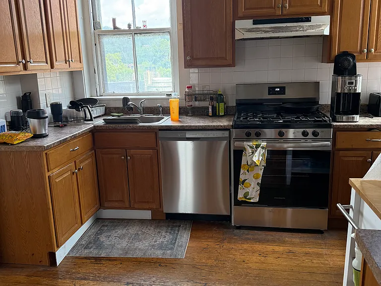 1673 Beacon St #2 — Photo 5