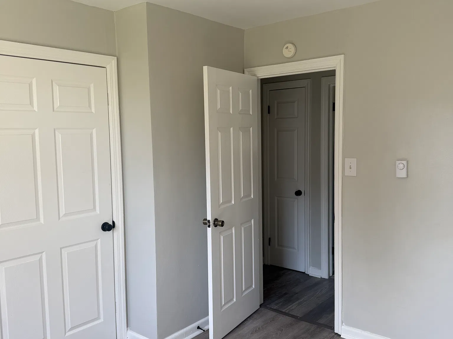 3 bed, 920 sqft, $1,500 — Photo 3
