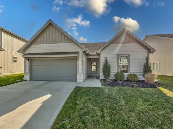 17733 Houston St, Gardner, KS 66030