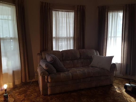 2nd image of 1107 Mulberry Ave