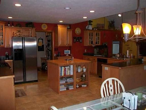 3rd image of 19823 Shallow Creek Ln