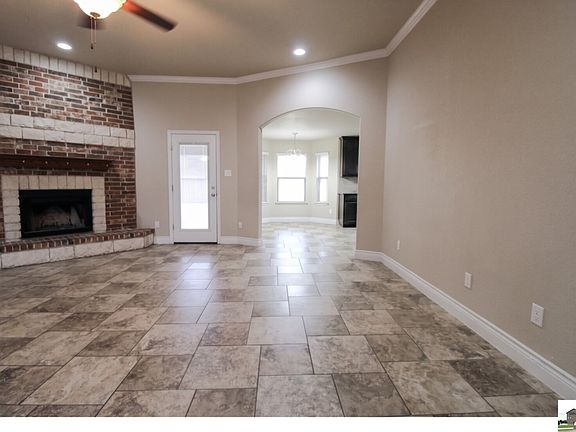 2nd image of 1128 Pheasant Cir