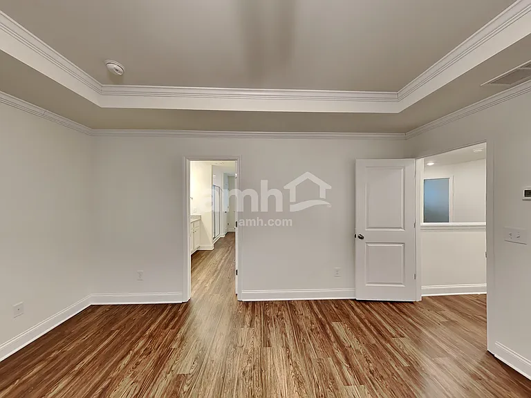 574 Slew Dr — Photo 9