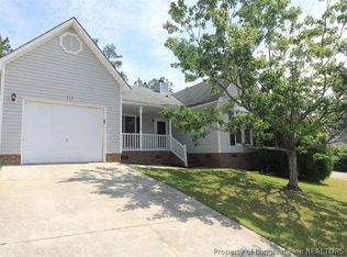 313 Abbottswood Dr, Fayetteville, NC 28301