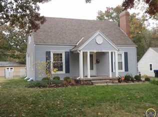 2010 SW Webster Ave, Topeka, KS 66604