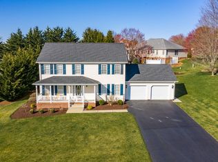 33 Emerald Heights Dr, Fishersville, VA 22939
