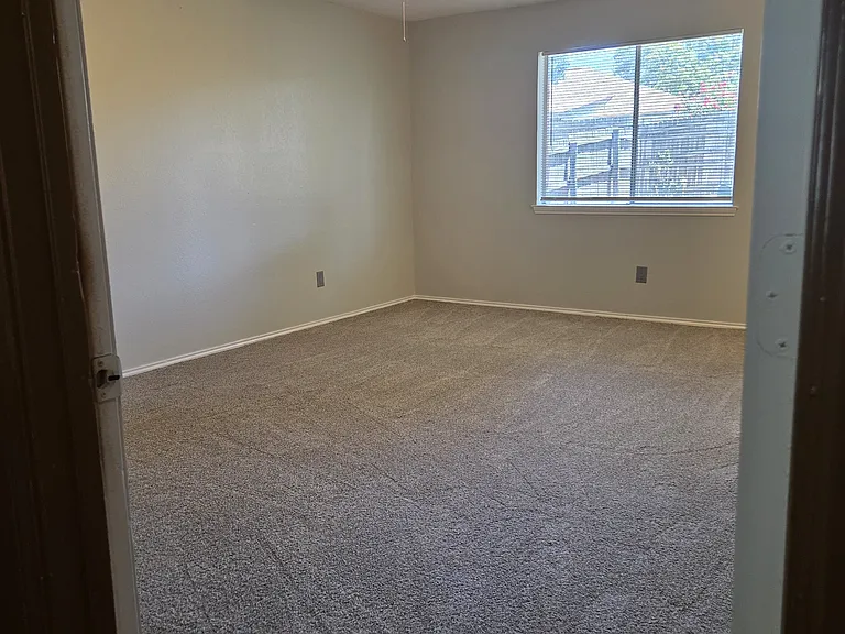 6101 Cool Springs Dr — Photo 7