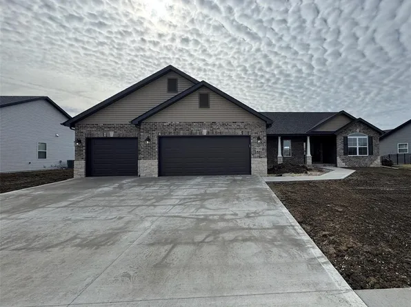 9718 Seneca Ct, Mascoutah, IL 62258