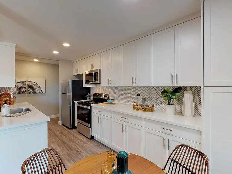 Mocha - 1 and 2 Bedroom Units in Escondido — Photo 10