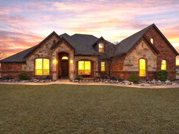 209 Lonesome Prairie Trl, Haslet, TX 76052