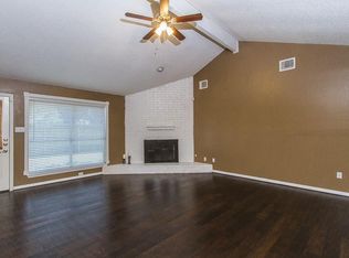 3126 Sleepy Hollow Dr, Sugar Land, TX 77479
