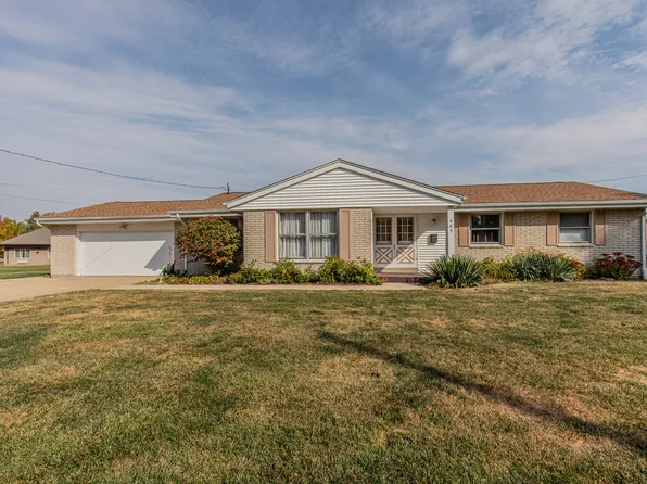 465 Prouty Dr, Princeton, IL 61356